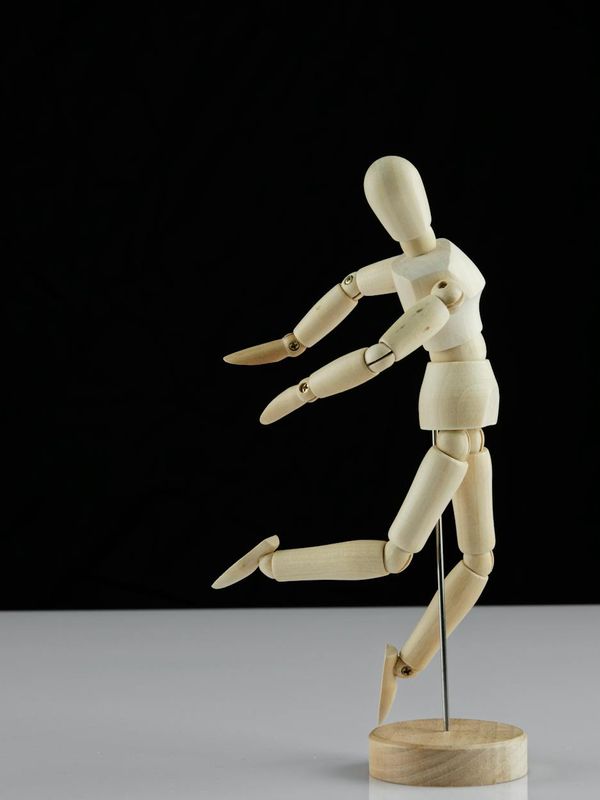 Minimalist representation of daily movement and balance